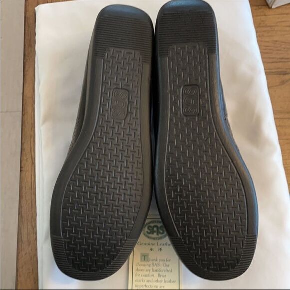 SAS BLACK LEATHER TASSLE WEDGE COMFORT SHO… - Picture 6 of 11